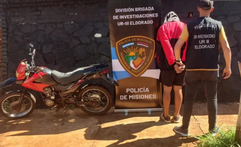 Detienen a un joven en Eldorado tras intentar evadir un control con una moto adulterada