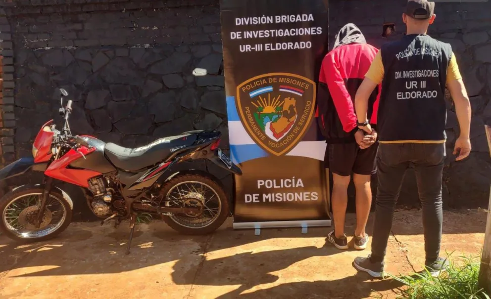 Detienen a un joven en Eldorado tras intentar evadir un control con una moto adulterada