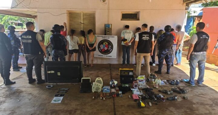 Detuvieron a 12 personas que estarían involucrados en una banda que operaba en Misiones