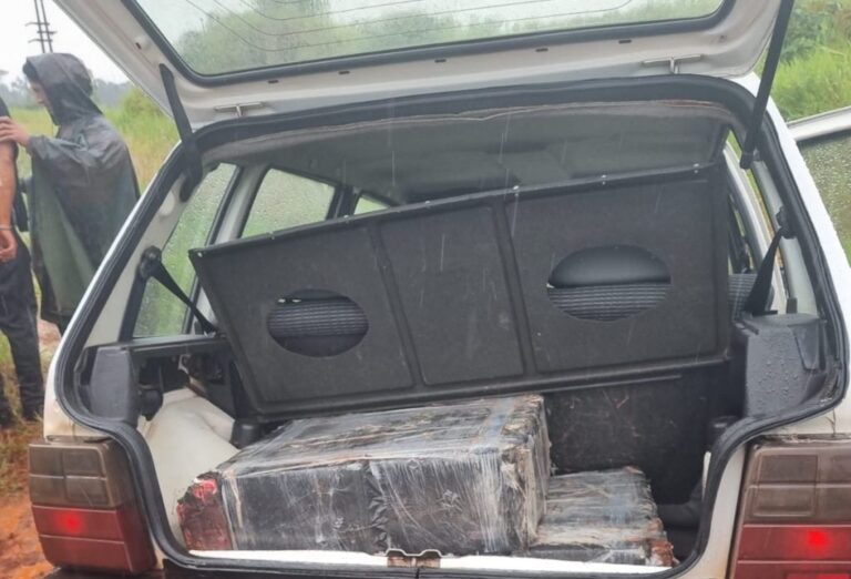 Detuvieron a un narco con más de 110 kilos de marihuana tras una persecución