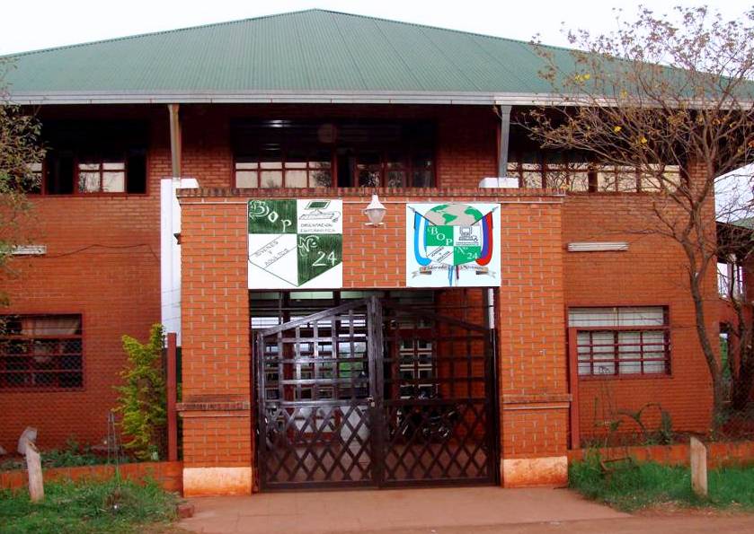 El BOP N.º 24 celebra 38 años formando generaciones en Eldorado