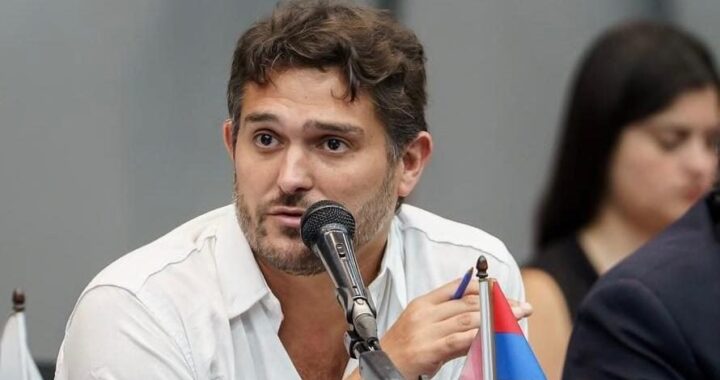 El ministro López Sartori cuestionó la desregulación del mercado yerbatero