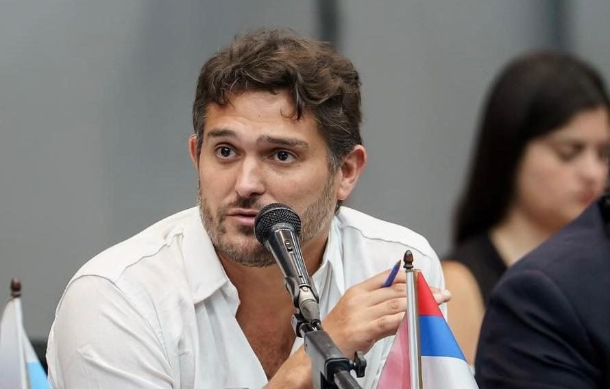 El ministro López Sartori cuestionó la desregulación del mercado yerbatero