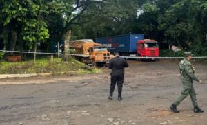 Hallaron a un hombre muerto con un golpe en la cabeza en plena vía pública