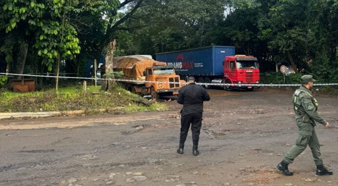 Hallaron a un hombre muerto con un golpe en la cabeza en plena vía pública