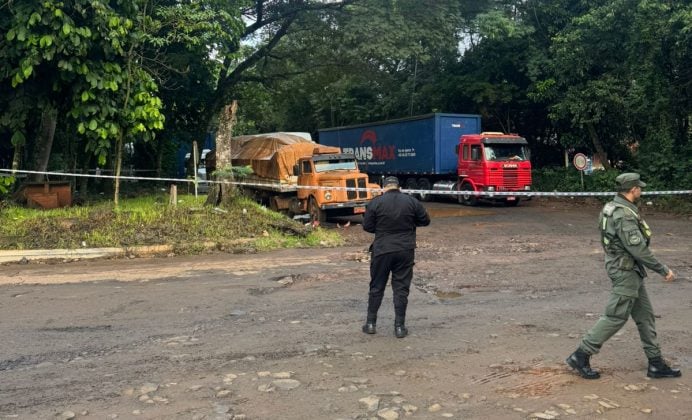 Hallaron a un hombre muerto con un golpe en la cabeza en plena vía pública