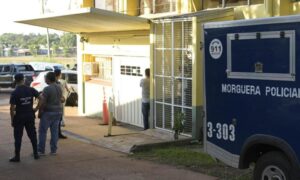 Hallaron dos vainas servidas y lesiones en brazos en el caso de la mujer policía encontrada muerta en Montecarlo