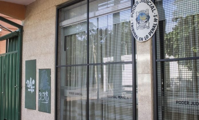 Un hombre fue condenado a 15 años de prisión por retener y abusar de una joven