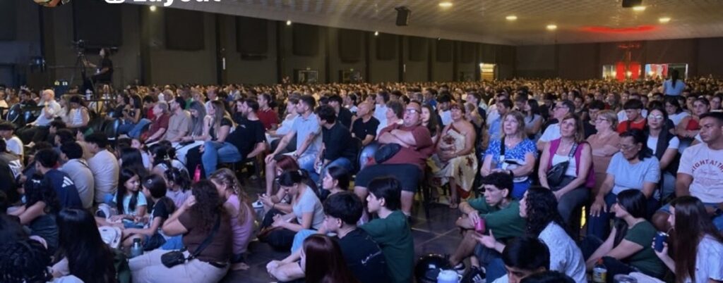 Miles de personas rindieron tributo a Jesús