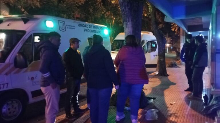 Eldorado activó operativos nocturnos para asistir a personas en situación de calle por el frío