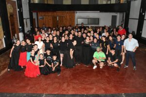 Eldorado vivió una clase abierta de chotis misionero con gran convocatoria