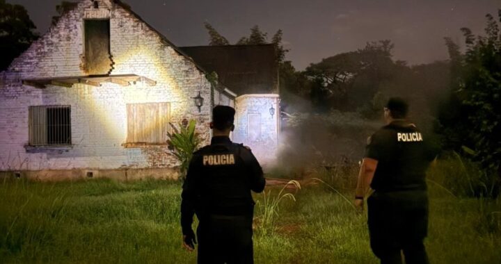 Incendio en una vivienda deshabitada de Eldorado