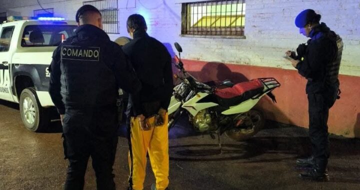 Recuperaron una moto robada en Eldorado y detuvieron a un joven que intentaba venderla