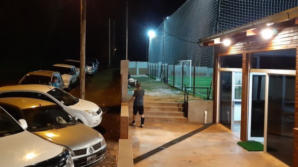 Robaron y vaciaron un predio deportivo en Eldorado