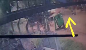 Una mujer y un niño resultaron heridos tras un choque entre una moto y una camioneta en el Km 3 de Eldorado