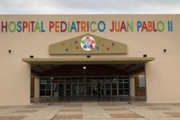 Una niña de 11 años fue hallada embarazada y permanece internada en el Hospital