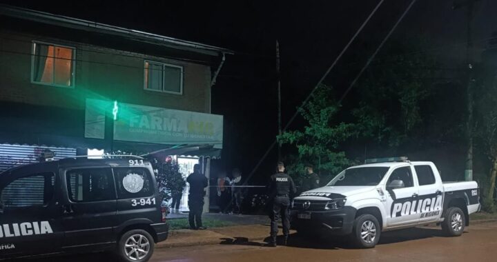 Identificaron a cuatro sospechosos por el violento asalto a una farmacia de Eldorado y activaron una alerta para capturarlos
