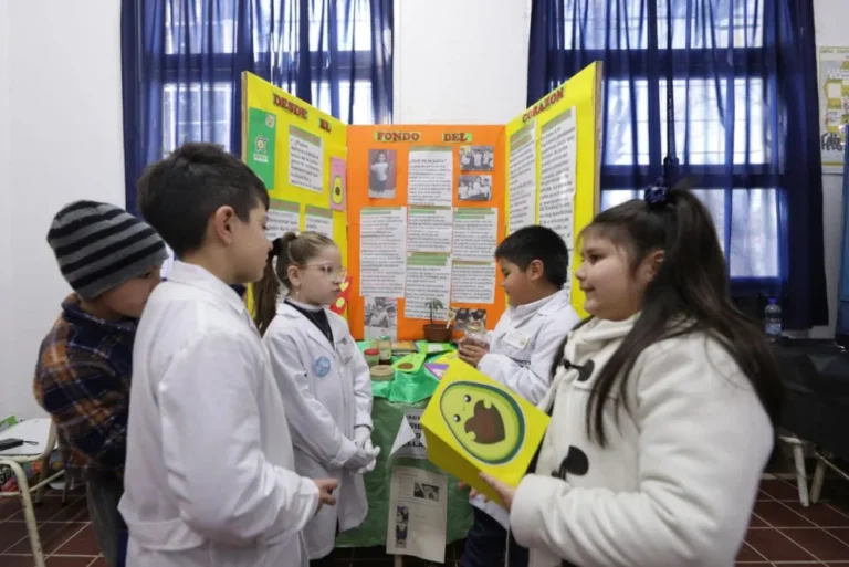 Eldorado fue sede de una multitudinaria Feria de Ciencias con más de 100 proyectos estudiantiles