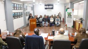 Vecinos reclamaron soluciones por las fallas en el servicio de agua durante una audiencia pública en Eldorado