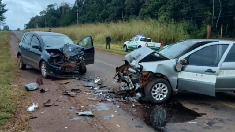 Choque frontal sobre la Ruta Provincial 17 dejó tres personas hospitalizadas en Eldorado