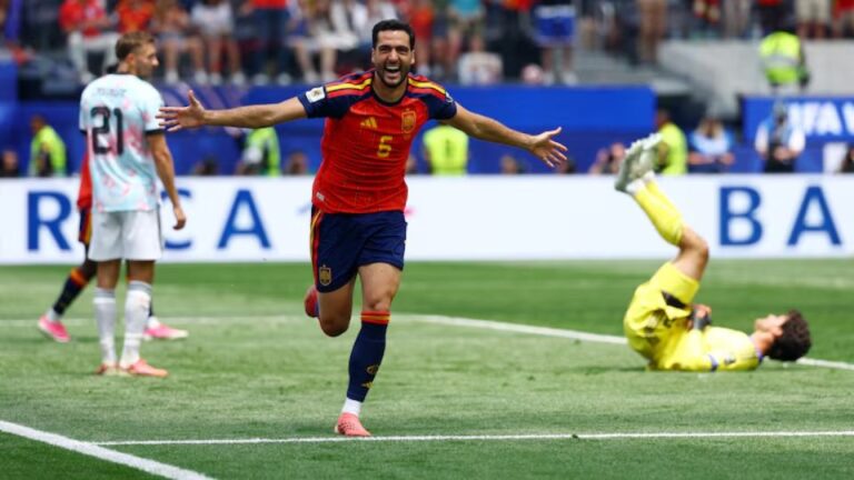 España derrotó a Bélgica sobre la hora y se metió en los octavos de final del Mundial