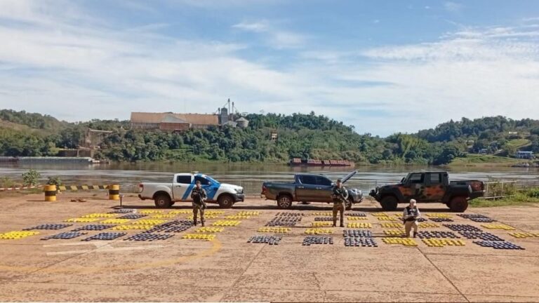 Incautaron casi una tonelada de marihuana en Eldorado tras una persecución