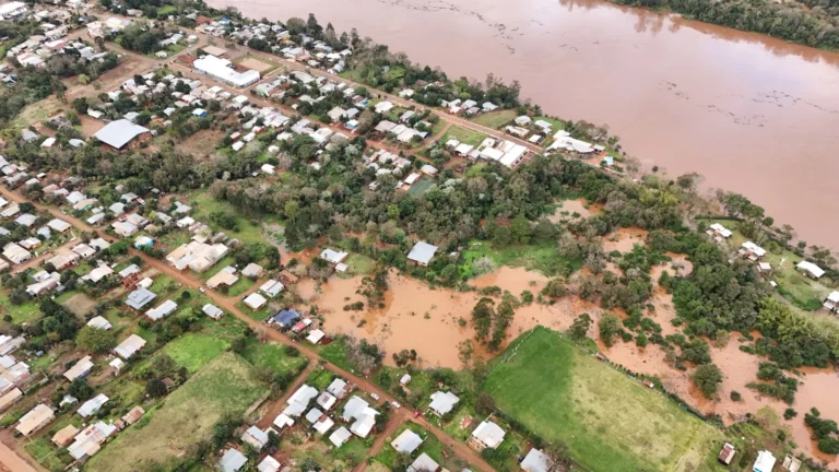 Más de 100 personas ya fueron evacuadas en Misiones por la crecida del río Uruguay