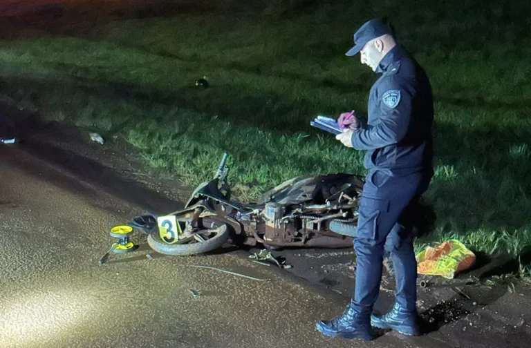 Murió el motociclista que fue atropellado por un automovilista que escapó en Panambí