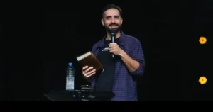 Reflexión del Pastor David Decena: «Cuando llega el caos»