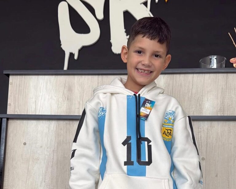 Santino mostró una leve mejoría y su familia volvió a pedir oraciones en medio de la lucha contra la leucemia