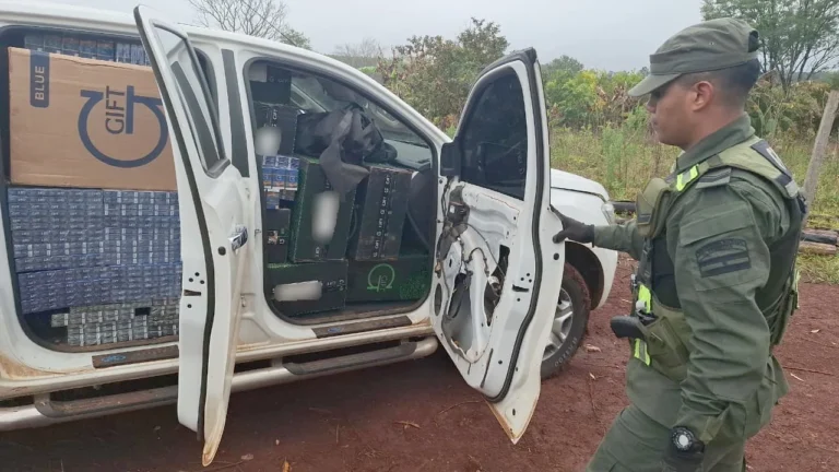 Secuestran cargamento de cigarrillos de contrabando valuado en más de $40 millones en Puerto Piray