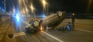 Despistó de un auto terminó con dos personas hospitalizadas