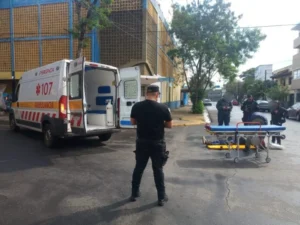 Un hombre resultó herido tras un choque entre dos motocicletas