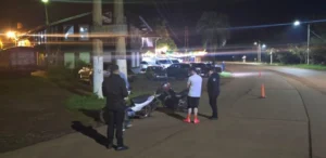 Un motociclista resultó herido tras despistar y caer sobre el pavimento en Eldorado