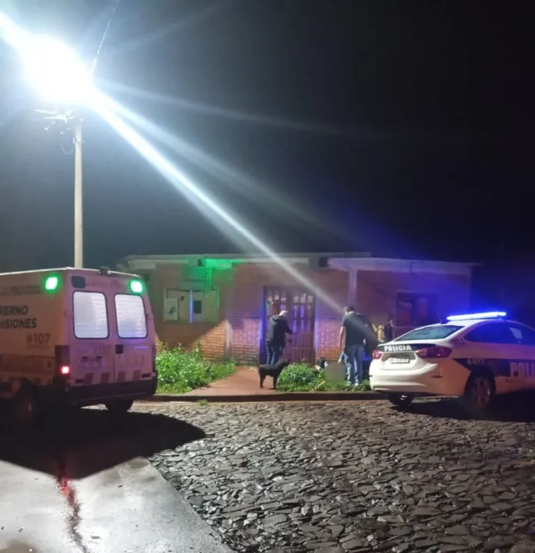 Una adolescente de 17 años cayó desde el primer piso de una vivienda y terminó hospitalizada