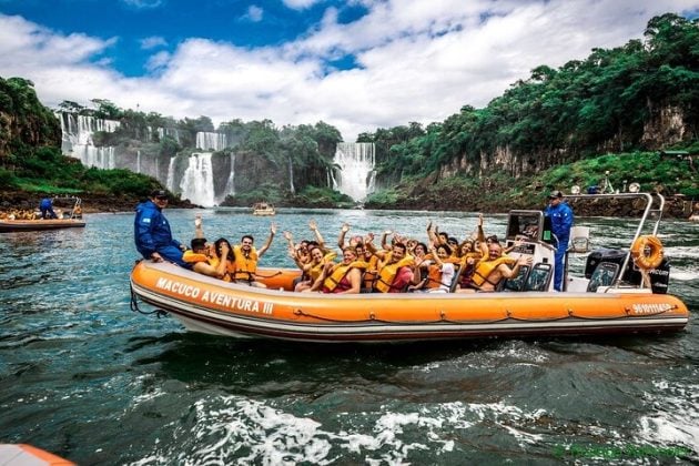 posibles fallas en los protocolos de seguridad tras el vuelco de una embarcación en las Cataratas del Iguazú