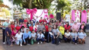 Eldorado realizó una jornada de concientización sobre el cáncer de mama en la Plaza Sarmiento