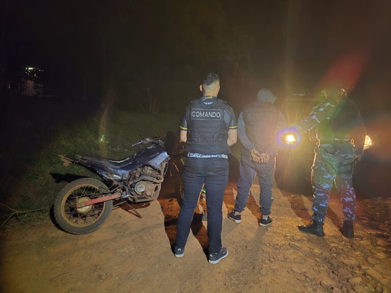 Demoraron a un joven que circulaba en una moto sin documentación en Eldorado